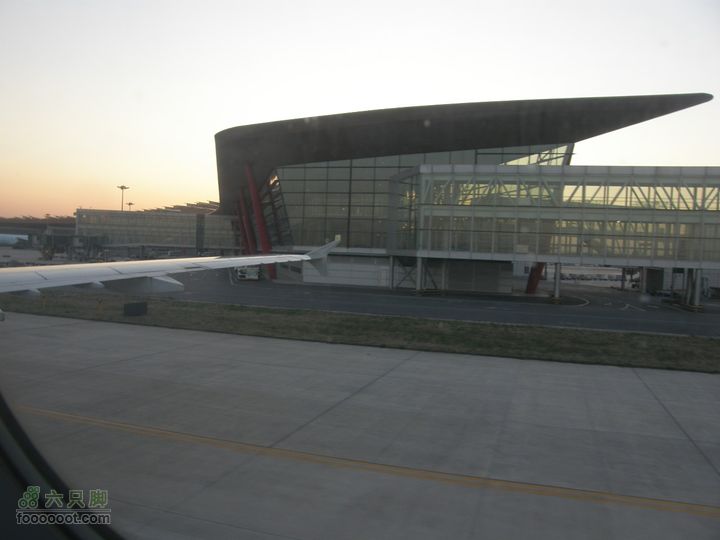 四迹合一（飞机、动车组、汽车、步行速度大比拼）PA300870