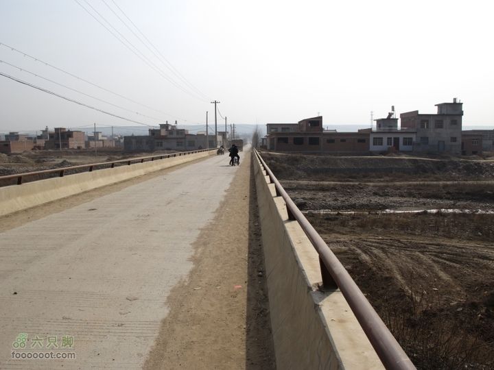 2011-3-12独骑白鹿塬过河