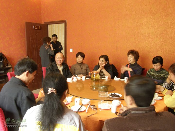 26日26网友从万福亭出发寻访江丰烈士P3260909