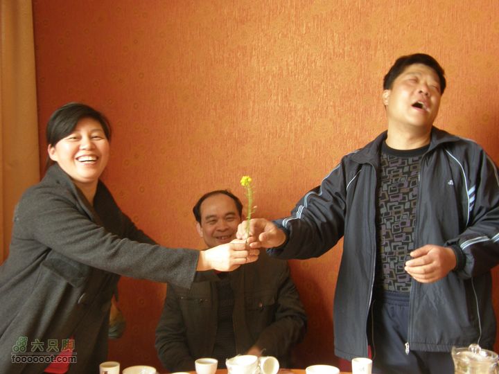 26日26网友从万福亭出发寻访江丰烈士P3260912