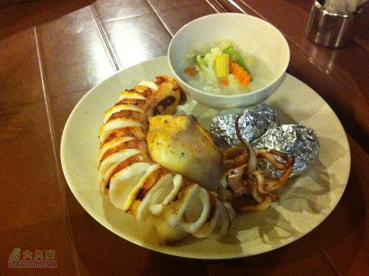 大马停泊岛－哥达巴鲁－吉隆坡之旅GPS轨迹＋照片鱿鱼bbq 22RM还有自助沙拉和米饭