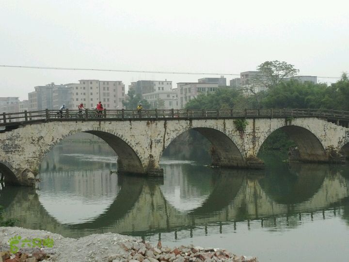 清远沙河镇穿越十里竹廊经浸潭镇到桃花源2012-12-16 11:29:53