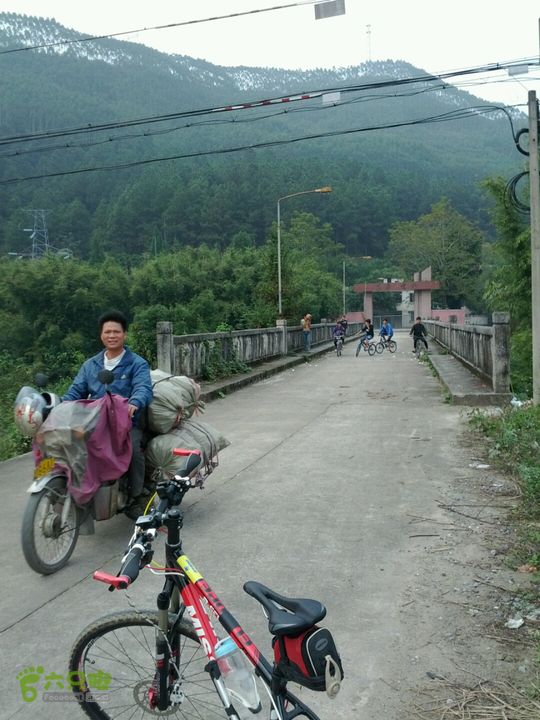 清远沙河镇穿越十里竹廊经浸潭镇到桃花源2012-12-16 14:03:38