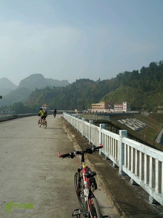 清远沙河镇穿越十里竹廊经浸潭镇到桃花源2012-12-16 14:51:29