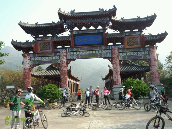 清远沙河镇穿越十里竹廊经浸潭镇到桃花源2012-12-16 14:56:55