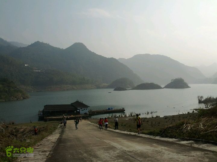 清远沙河镇穿越十里竹廊经浸潭镇到桃花源2012-12-16 15:05:14
