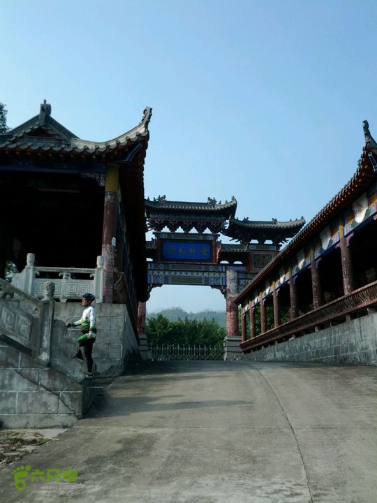 清远沙河镇穿越十里竹廊经浸潭镇到桃花源2012-12-16 15:05:35