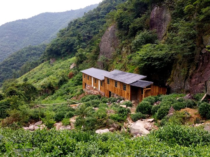 20150815东白山最经典环线龙门山庄一角。